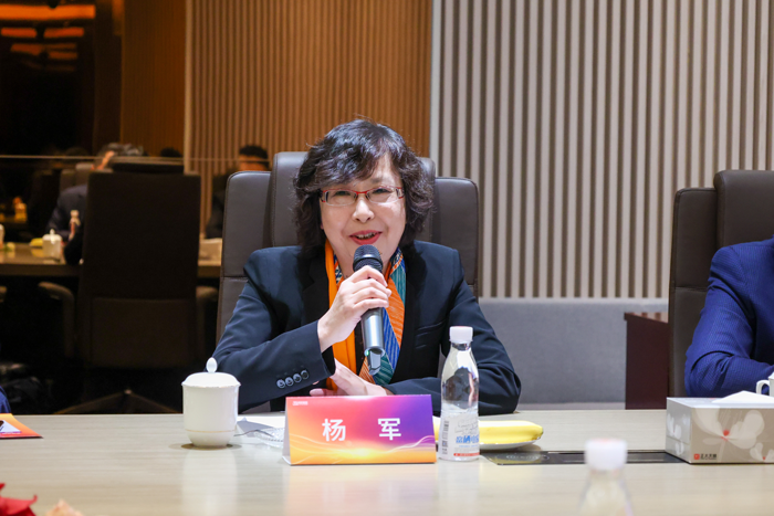 k8凯发基因副总经理兼临床事业部负责人杨军女士